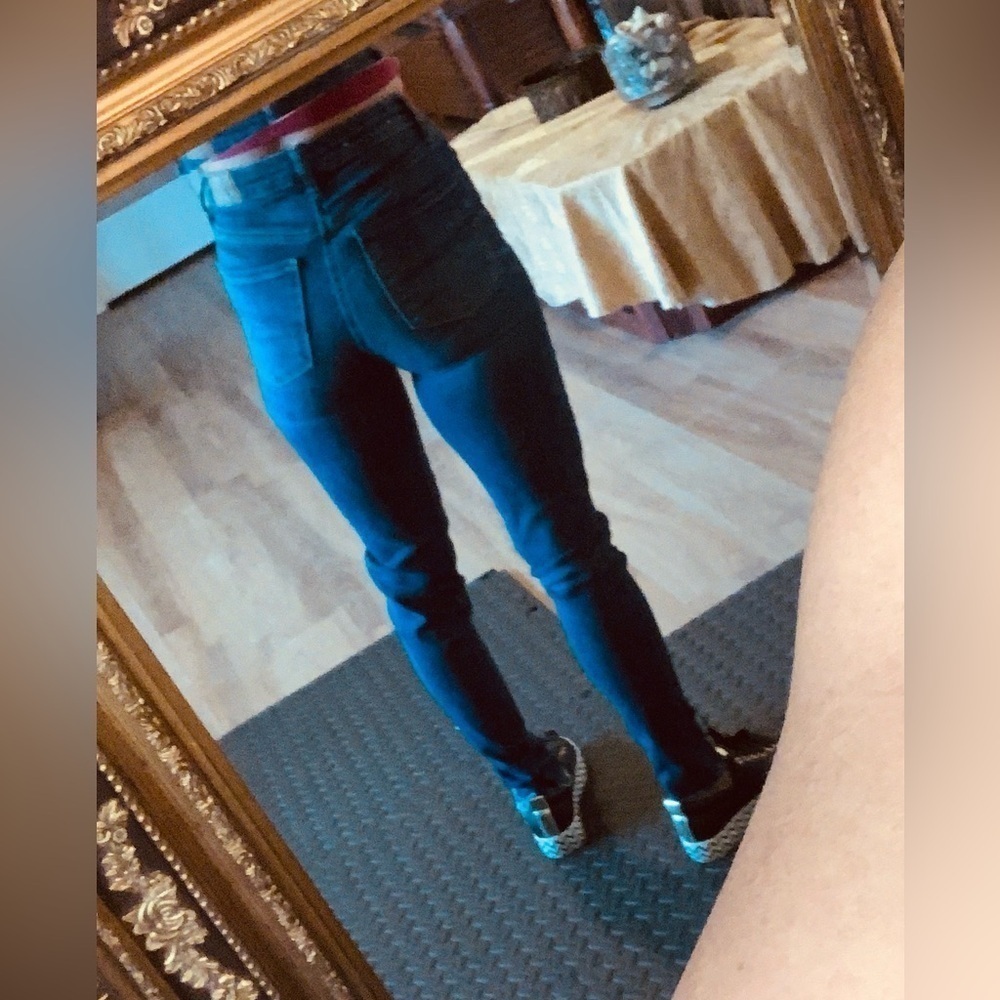 American Eagle super hi rise jegging crop size 0 in excellent condition